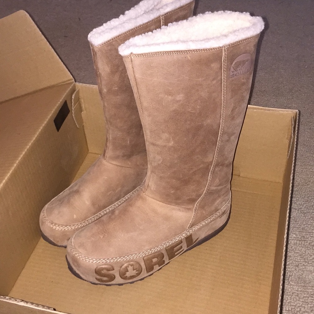 Sorel winter boots tan